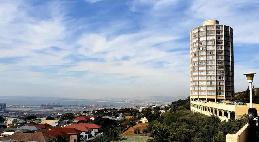 2 Bedroom Property for Sale in Vredehoek Western Cape